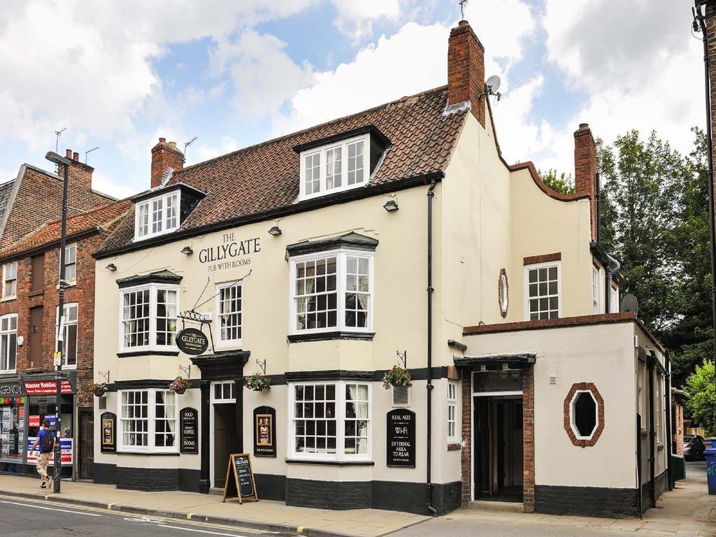 Bed and Breakfast The Gillygate Pub à York Extérieur photo